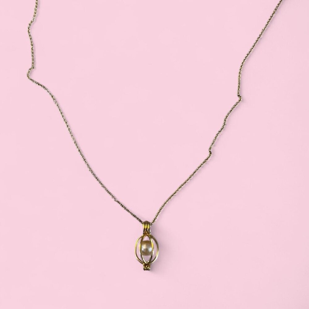 14KGE Necklace featuring genuine freshwater pearl
